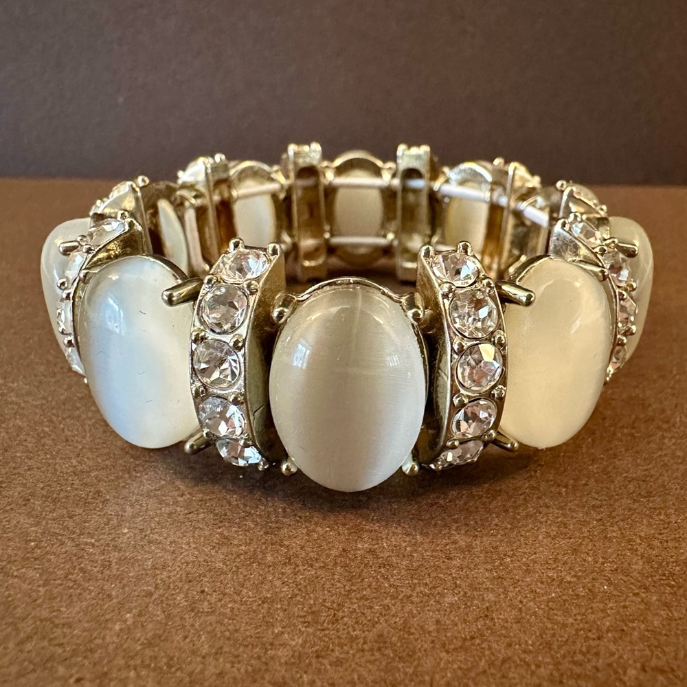 Elegant White Stone Rhinestone Bracelet